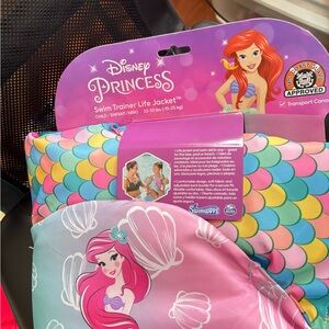 Swimways Disney Princess collection NWT